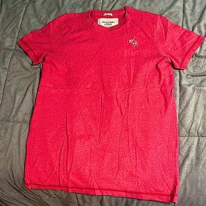 Abercrombie & Fitch Red T-shirt